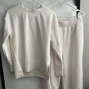 Danskin Cream Apparel lounge set small